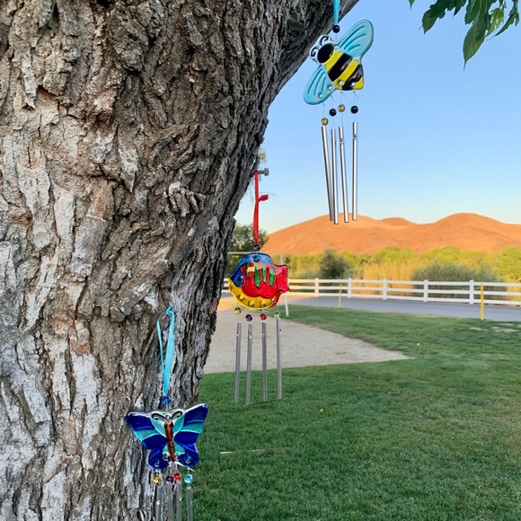 Retro Glass Blue Butterfly Wind Chime Sun Cat… - Picture 8 of 11